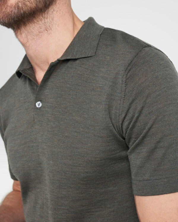 100% Merino Fritz Polo – Fine-Knit with Classic Collar
